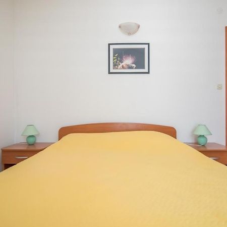 Apartments Batinic Supetar Luaran gambar