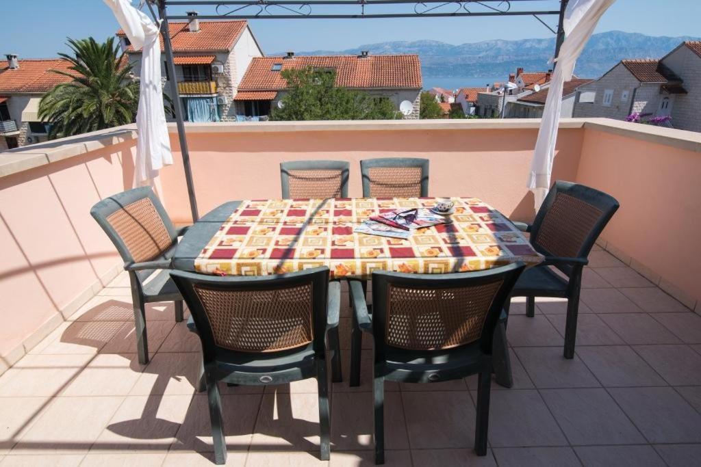 Apartments Batinic Supetar Luaran gambar