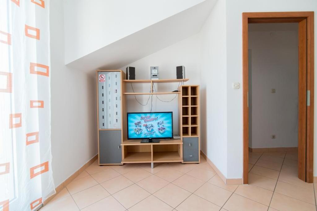 Apartments Batinic Supetar Luaran gambar