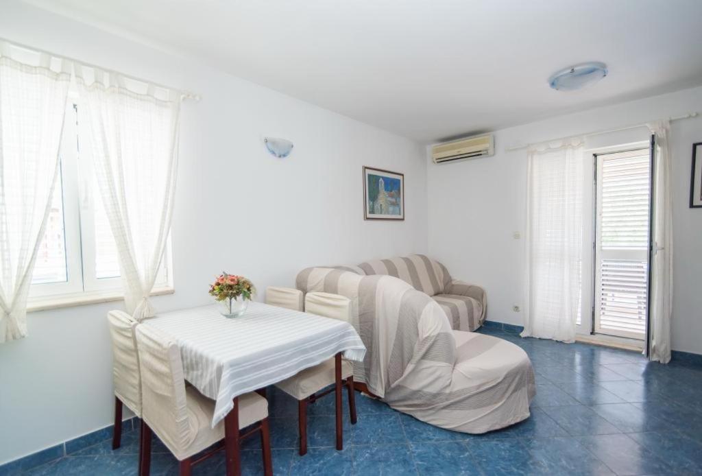 Apartments Batinic Supetar Luaran gambar